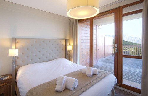 Arc-1800 Hotel | Wifi, ski-in/ski-out & foot of the slopes, sauna, hammam, balcony, tv, ski locker, 45m², Les Arcs