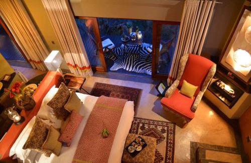 Rooiberg Cabin | Experience Nature at Wild & Free Private Game Lodge