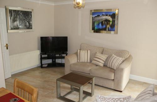 Letterkenny Apartment | Wild Atlantic Accommodation 2G Orchard Crescent