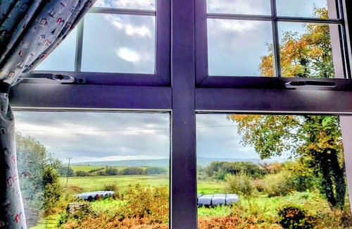 Doolin Cottage | Wild Atlantic Way cottage, 10km from Cliffs of Moher, 5km from Lahinch.