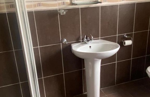 Lecemy House | Pet and Child Friendly Stay at Wild Atlantic Way Cottage