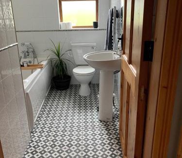 Dooagh House | Oceanfront Wild Atlantic Way House - 4-Star Guest Rated 9.2