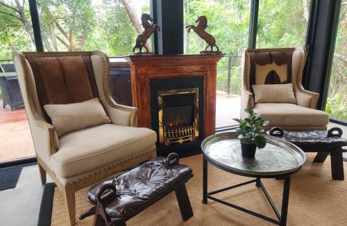Hildummulla Villa | Experience Wild Cassia: 4-Star Retreat with Hot Tub