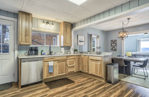 Cripple Creek House | Pet-Friendly Retreat with Mountain Views, Just Steps to Casino