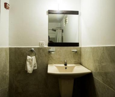 Nochchiyagama Cabin | Family-Friendly Escape at Wild Edge - Wilpattu, Rated 9.4/10