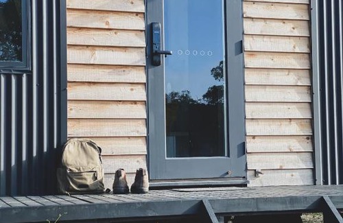 Halls Gap Other | Experience Wild Life Cabin 2 with Relaxing Hot Tub & Views