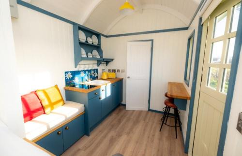 Doolin House | Explore Wild Meadow Huts: Guest Rated 9.6 & Hot Tub Bliss