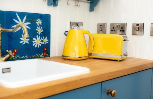Doolin House | Explore Wild Meadow Huts: Guest Rated 9.6 & Hot Tub Bliss