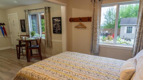 Ucluelet House | Discover Wild Pacific Guest Suites - Rated 9/10 by Guests