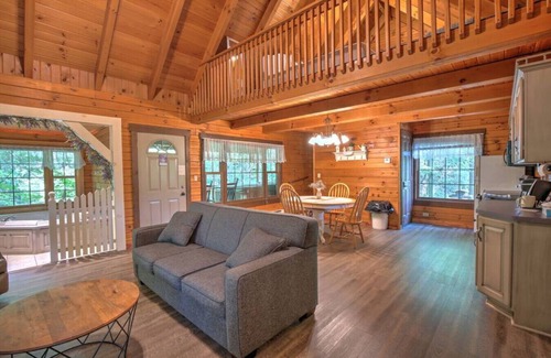 Millersburg Cabin | Wild Rose Cabin: 9.8 Rated Retreat with Hot Tub & Kitchen