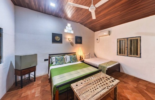 Vanathavilluwa Bed & Breakfast | Exceptional Wild Wadi Wilpattu: Poolside Family Retreat