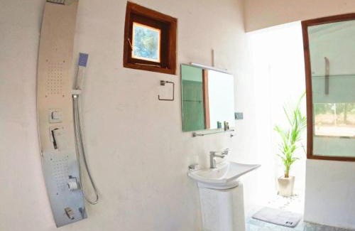 Lahugala Resort | Top-Rated Wild Waves Kumana Safari & Surf Resort in Panama