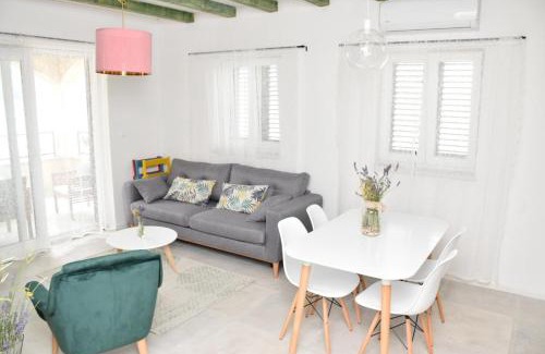 Razanac Apartment | Wild Wind: Top-Rated Hotel with Pet-Friendly Amenities