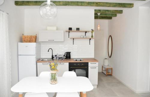 Razanac Apartment | Wild Wind: Top-Rated Hotel with Pet-Friendly Amenities