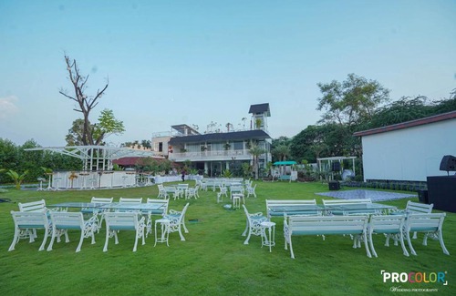 Kishangarh Resort | Experience Comfort at Wild Woods Chandigarh with Pool & Breakfast