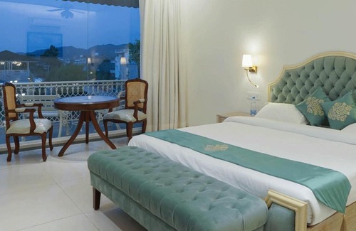 Kishangarh Resort | Experience Comfort at Wild Woods Chandigarh with Pool & Breakfast
