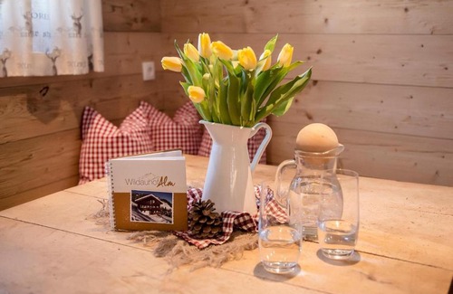 Fuegenberg House | Wildauhof - Alm: Family-Friendly Retreat with Hot Tub