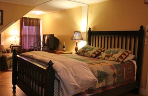 Jackson Hotel | Discover Wildcat Inn & Tavern: Family-Friendly Getaway