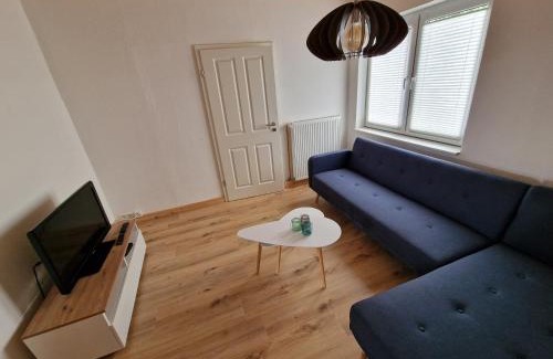Seesen Apartment | Family-Friendly Retreat at Wildemannstraße X with Hot Tub