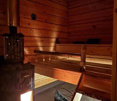 Rovaniemi House | Idyllic Wilderness Cabin Onnela with Private Beach Access