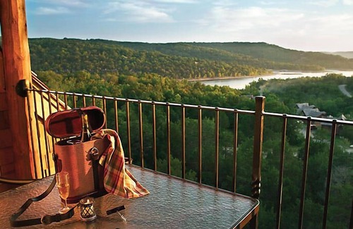 Big Cedars Condo | Wilderness Club at Big Cedar- 1 bedroom lodge