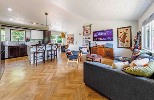 Franktown House | Inviting Wilderness Haven in Franktown - Pet-Friendly Escape