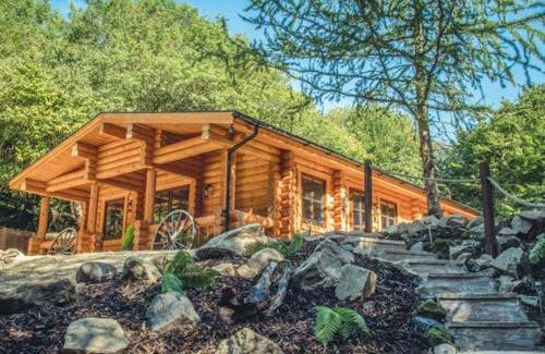 Pontesbury House | Guest Rated Wilderness Lodge: Family-Friendly Retreat