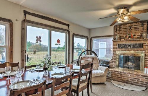 Le Roy House | Explore Wilderness Retreat: Oceanfront Family Getaway