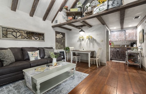 Fredericksburg House | Wildflower Cottage: Prime Location Near Main & Marktplatz