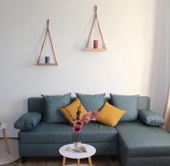 Kremsmuenster Apartment | Discover Wildkraut's Kräuterbauernhof - Oceanview Retreat