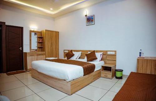 Sulthan Bathery Hotel | Discover Wildside Wayanad: Pet-Friendly Retreat with Pool