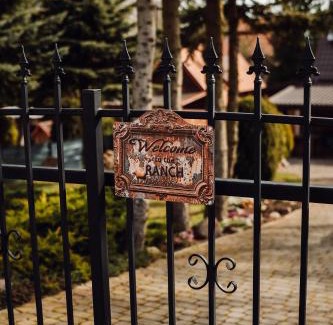 Blanki House | Unforgettable Retreat at Wilkiejmy wieś - Pet Friendly Stay