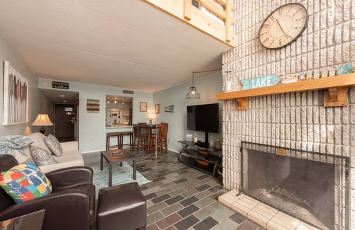Thayerville Condo | Lakefront One Bedroom Condo with Cozy Fireplace & Pool