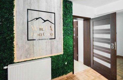 Limanowa Villa | Top-Rated Willa Łysa Góra Limanowa: Pet & Child Friendly