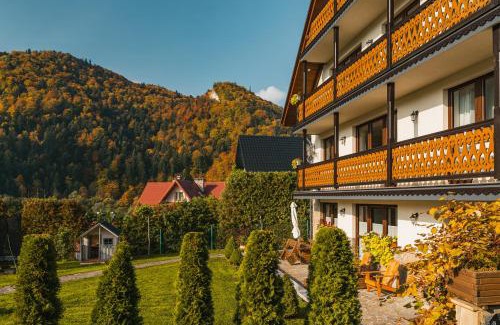 Polany House | Guest Rated: 10/10 Stay at Willa Aurinia with Kitchen Access