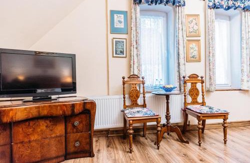 Inowroclaw Bed & Breakfast | Pet-Friendly Willa Bajka: Guest Rated 8.9/10 Experience