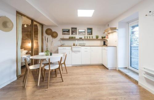 Rewa Bed & Breakfast | Willa Bursztynowa: Pet-Friendly Oceanfront Retreat Rated 9/10