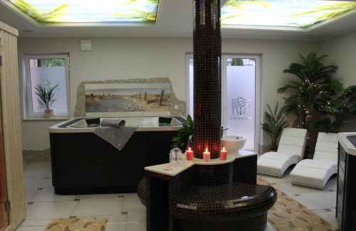 Debki House | Pet-Friendly Willa Ludwik SPA & Wellness with Ocean Views
