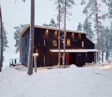 Rovaniemi Villa | Willa Lumia: Oceanfront Bliss with 9.7/10 Guest Rating