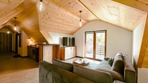 Sromowce Nizne House | Welcoming Willa Magdalena: Family-Friendly Getaway