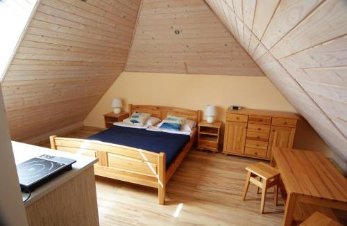 Debki House | Budget-Friendly Willa Nauta: Rated 9.4, Family-Ready Stay