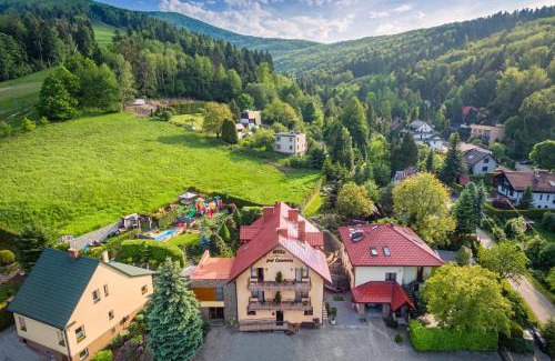 Ustron Bed & Breakfast | Guest Rated: 10/10 at Willa pod Czantorią with Spa & Pool