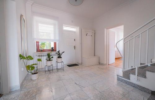 Drohiczyn Villa | Relax at Willa Tonkiele: Sauna & Hot Tub Retreat