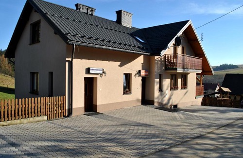 Lapsze Nizne Apartment | Willa Uroki Spisza: Family-Friendly Retreat with Kitchen