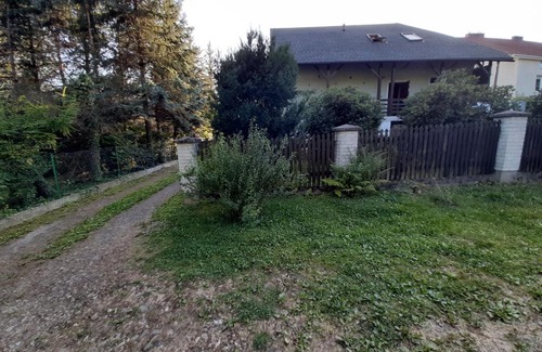 Wadowice House | Inviting Willa Wadowicka: Pet-Friendly & Family-Oriented Stay
