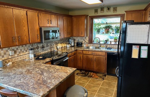 Marylhurst House | Experience Willamette River Overlook: Guest Rated 9.6/10