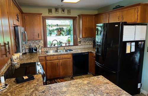 Marylhurst House | Experience Willamette River Overlook: Guest Rated 9.6/10