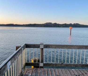 Tokeland House | Oceanfront Retreat at Willapa Bay House - Rated 9/10