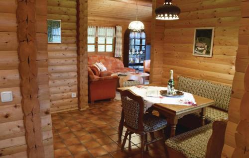 Amelith House | Comfortable Home in Bodenfelde with Kitchen & Pet Friendly