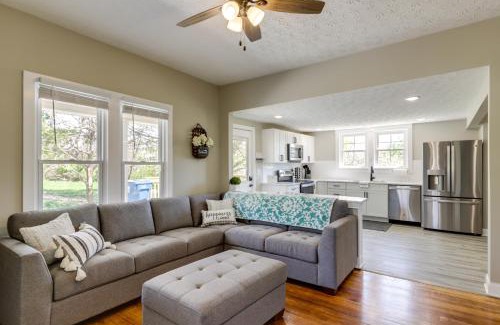 Williamstown House | Williamstown Vacation Rental with Private Deck and Yard